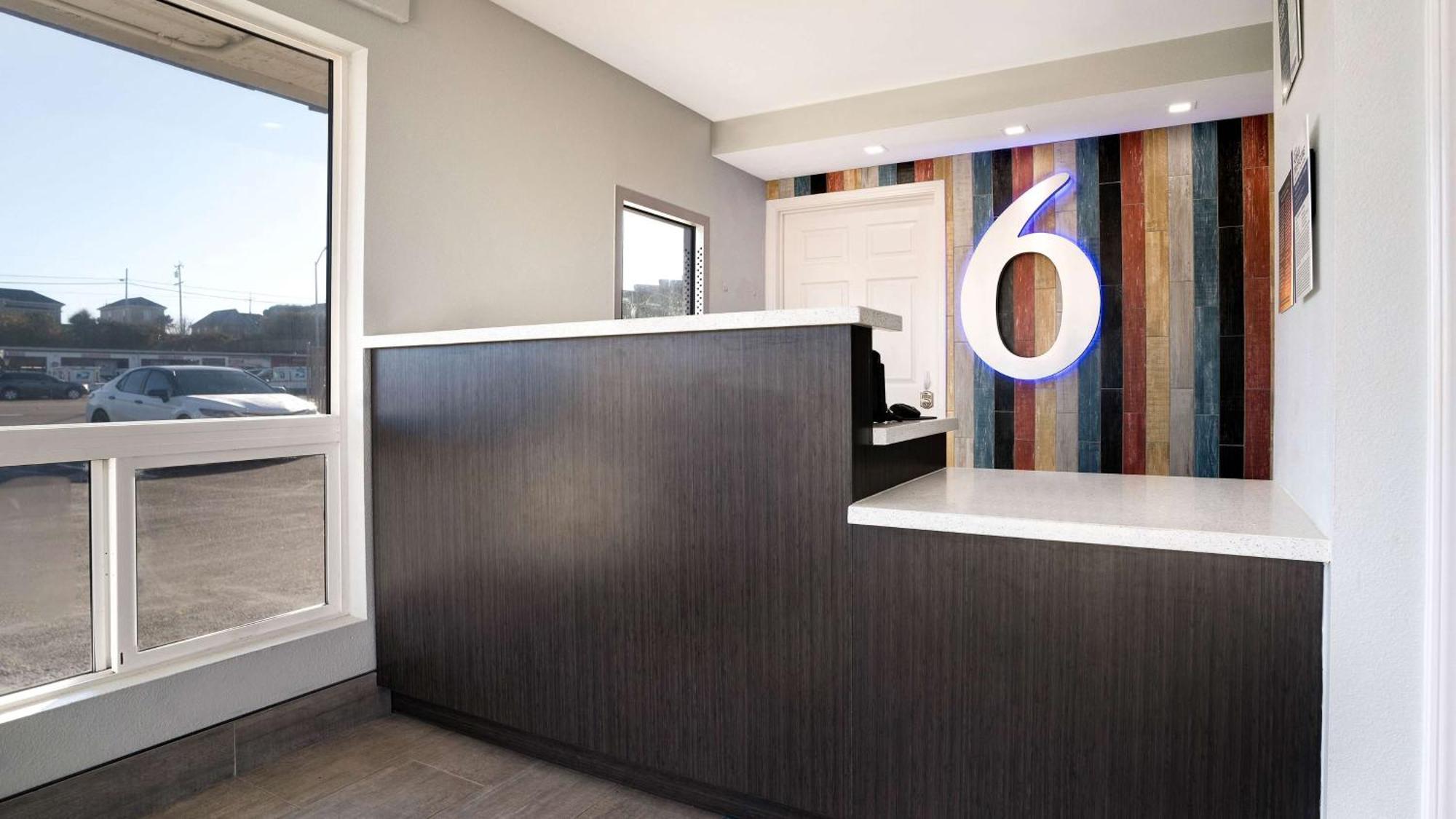 Motel 6-Eureka, Ca Redwood Coast المظهر الخارجي الصورة